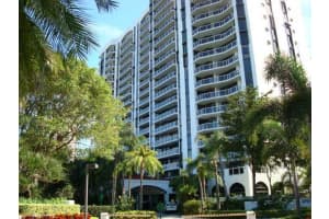 3610 Yacht Club Dr, Miami, FL 33180, Sold 08/09/13