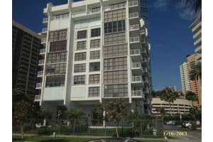 1440 Brickell Bay Dr, Miami, FL 33131, Sold 03/18/13