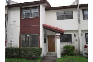 3862 SW 52nd Ave, Hollywood, FL 33023, Sold 11/21/13