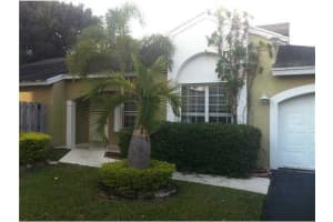 5650 NW 100th Ct, Doral, FL 33178, Sold 03/05/13