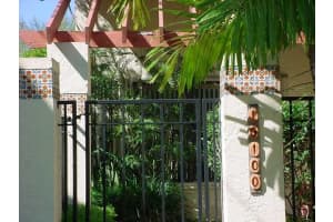 10100 SW 137th Ct, Miami, FL 33186, Sold 04/19/13