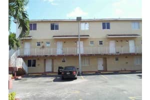 8027 NW 8th St, Miami, FL 33126, Sold 08/17/13
