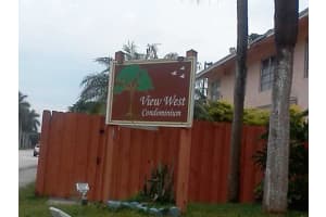 15685 SW 82nd Cir Ln, Miami, FL 33193, Sold 02/20/13