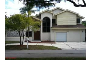 654 NE 205th Terrace, Miami, FL 33179, Sold 04/04/13