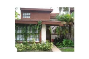 7321 SW 148th Ct, Miami, FL 33193, Sold 04/12/13