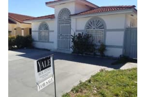 3172 W 77th Pl, Hialeah, FL 33018, Sold 04/16/13