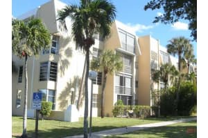 952 NE 199th St #4j, Miami, FL 33179, Sold 06/12/13