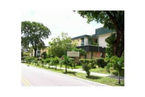 606 W 81st St, Hialeah, FL 33014, Sold 06/21/13