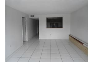 15430 SW 82nd Ln, Miami, FL 33193, Sold 09/23/13