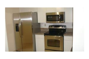 4760 NW 114th Ave, Doral, FL 33178, Sold 12/19/13