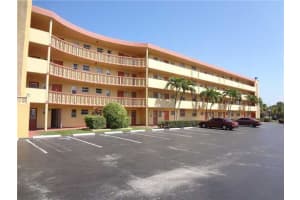 441 NE 195th St, Miami, FL 33179, Sold 08/28/13