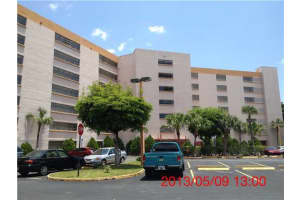 9688 Fontainebleau Blvd, Miami, FL 33172, Sold 08/21/13