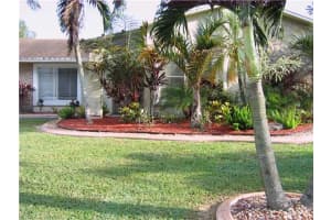 10830 SW 27th Ct, Davie, FL 33328, Sold 07/11/13