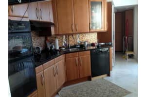 19333 Collins Ave, Sunny Isles Beach, FL 33160, Sold 08/23/13