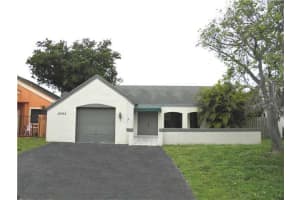 18922 NW 80th Ct, Hialeah, FL 33015, Sold 07/31/13