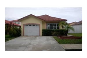7465 NW 167th Terrace, Hialeah, FL 33015, Sold 08/02/13