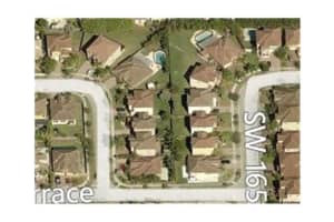 16532 SW 48th Terrace, Miami, FL 33185, Sold 12/04/13