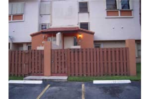 9937 NW 9th St Cir, Miami, FL 33172, Sold 11/19/13