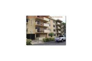 1221 SW 122nd Ave, Miami, FL 33184, Sold 08/27/13