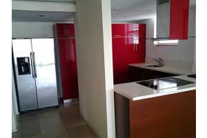 1045 10th St, Miami Beach, FL 33139, Sold 11/21/13