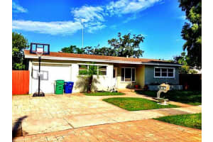 21011 NE 25th Ct, Miami, FL 33180, Sold 11/18/13