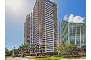 20185 E Country Club Dr, Aventura, FL 33180, Sold 11/18/13