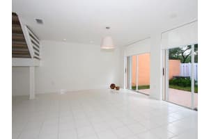 5235 NW 102nd Ct, Doral, FL 33178, Sold 02/05/14
