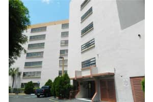 9688 Fontainebleau Blvd, Miami, FL 33172, Sold 01/31/14