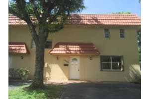 7000 NW 169th St, Hialeah, FL 33015, Sold 10/29/13