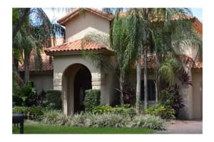 15560 NW 83rd Pl, Hialeah, FL 33016, Sold 10/10/13