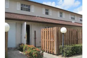 811 Cypress Way E, Palm Springs, FL 33406, Sold 01/14/14
