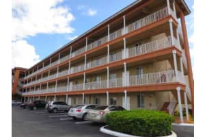 17350 NW 67th Ave, Hialeah, FL 33015, Sold 11/13/13