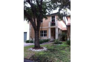 8366 NW 142nd St, Hialeah, FL 33016, Sold 10/29/13