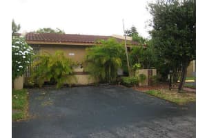 9421 SW 6th Ln, Miami, FL 33174, Sold 11/22/13