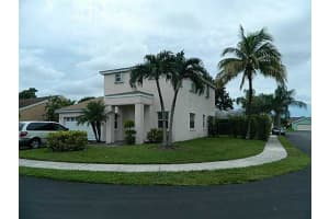 9482 NW 52nd Pl, Sunrise, FL 33351, Sold 12/16/13