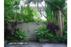 7032 SW 53rd Ln, Miami, FL 33155, Sold 11/08/13