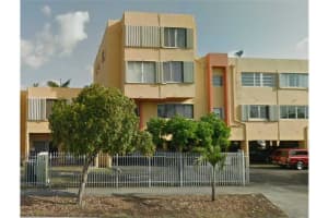 1555 W 44th Pl, Hialeah, FL 33012, Sold 11/22/13