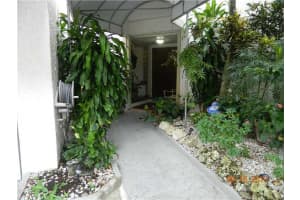 1925 S Oak Haven Cir, North Miami Beach, FL 33179, Sold 07/31/14