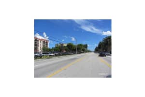5199 NW 7th St, Miami, FL 33126, Sold 11/27/13