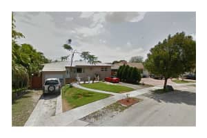 221 Circle Dr, Hialeah, FL 33010, Sold 10/31/14