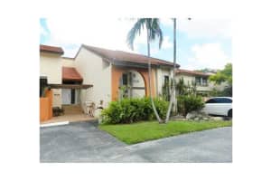 9915 NW 9th St Cir, Miami, FL 33172, Sold 12/25/13