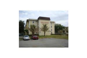 11925 NE 2nd Ave B416, North Miami, FL 33161, Sold 05/13/14