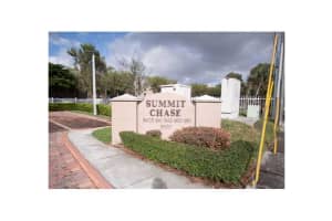 8421 NW 8th St, Miami, FL 33126, Sold 04/04/14