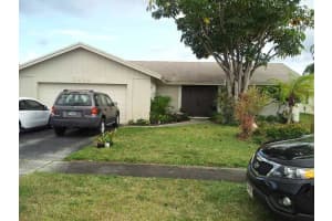 9424 NW 46th St, Sunrise, FL 33351, Sold 01/27/14