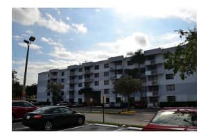 8261 NW 8th St, Miami, FL 33126, Sold 06/27/14