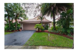 9821 NW 18th Manor, Plantation, FL 33322, Sold 01/17/14