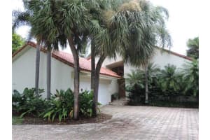 471 Centre Is, Golden Beach, FL 33160, Sold 05/02/14