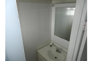 8897 Fontainebleau Blvd, Miami, FL 33172, Sold 05/21/14