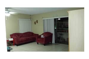 17600 NW 68th Ave APT B3010, Hialeah, FL 33015, Sold 04/04/14