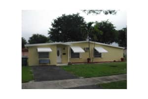 16941 NW 72nd Ave, Hialeah, FL 33015, Sold 04/11/14